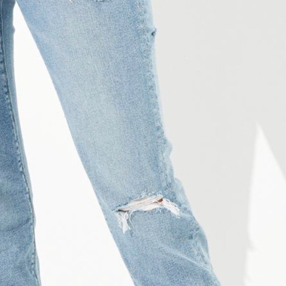 AE American Eagle STRETCH 14 Regular Distressed